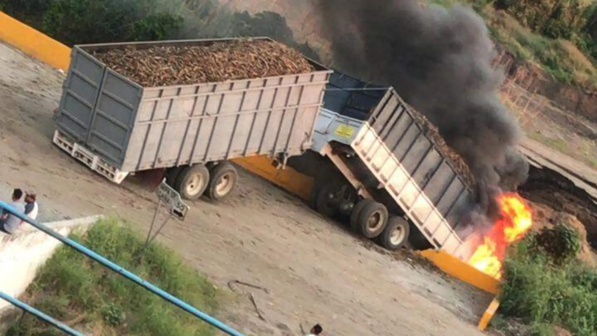 camión cañero, incendio